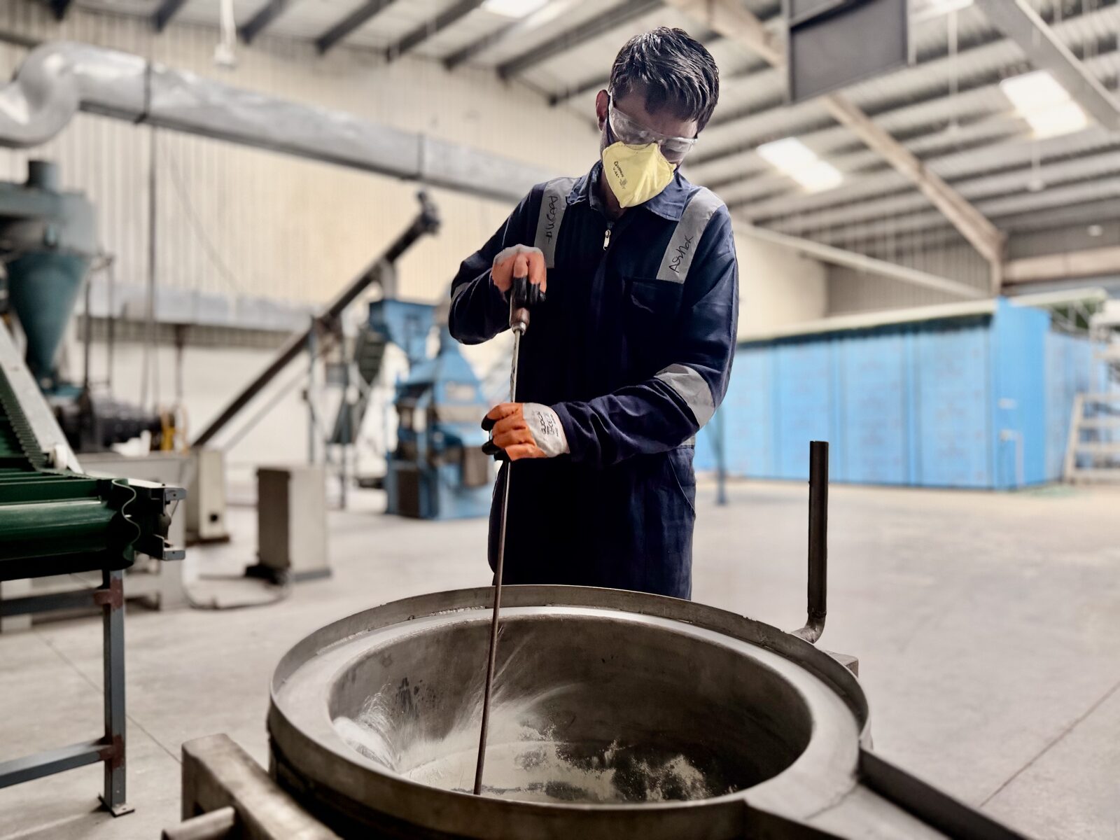 Electronic component scrap analyzed in the R&D process